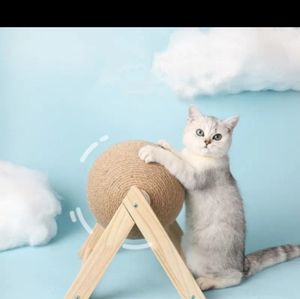 BRAND NEW KITTY SCRATCH BALL